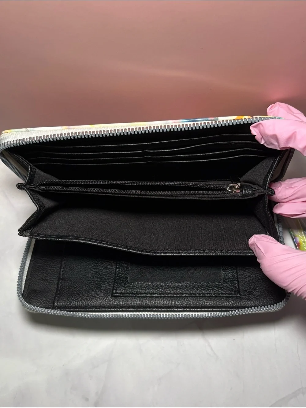 🌸 Betsey Johnson Floral Print Wristlet Wallet